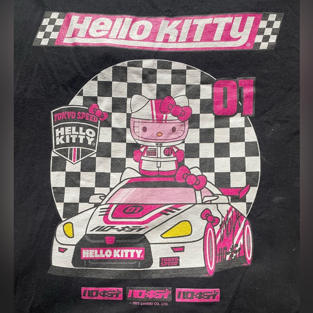 3/$20 💙cute hello kitty racer shirt !